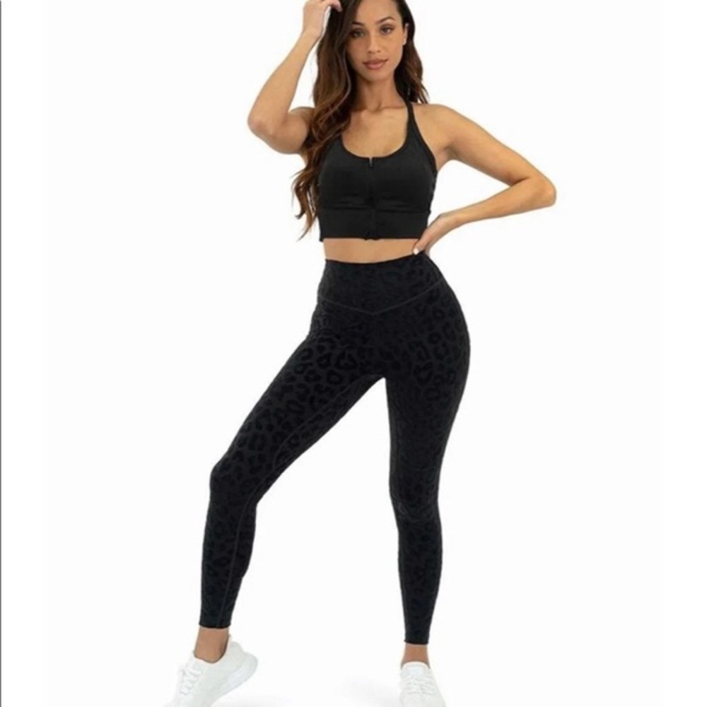Balance Athletica The Lux Pant - Panther